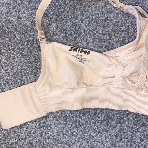 SKIMS BRA - Picture 2 of 3